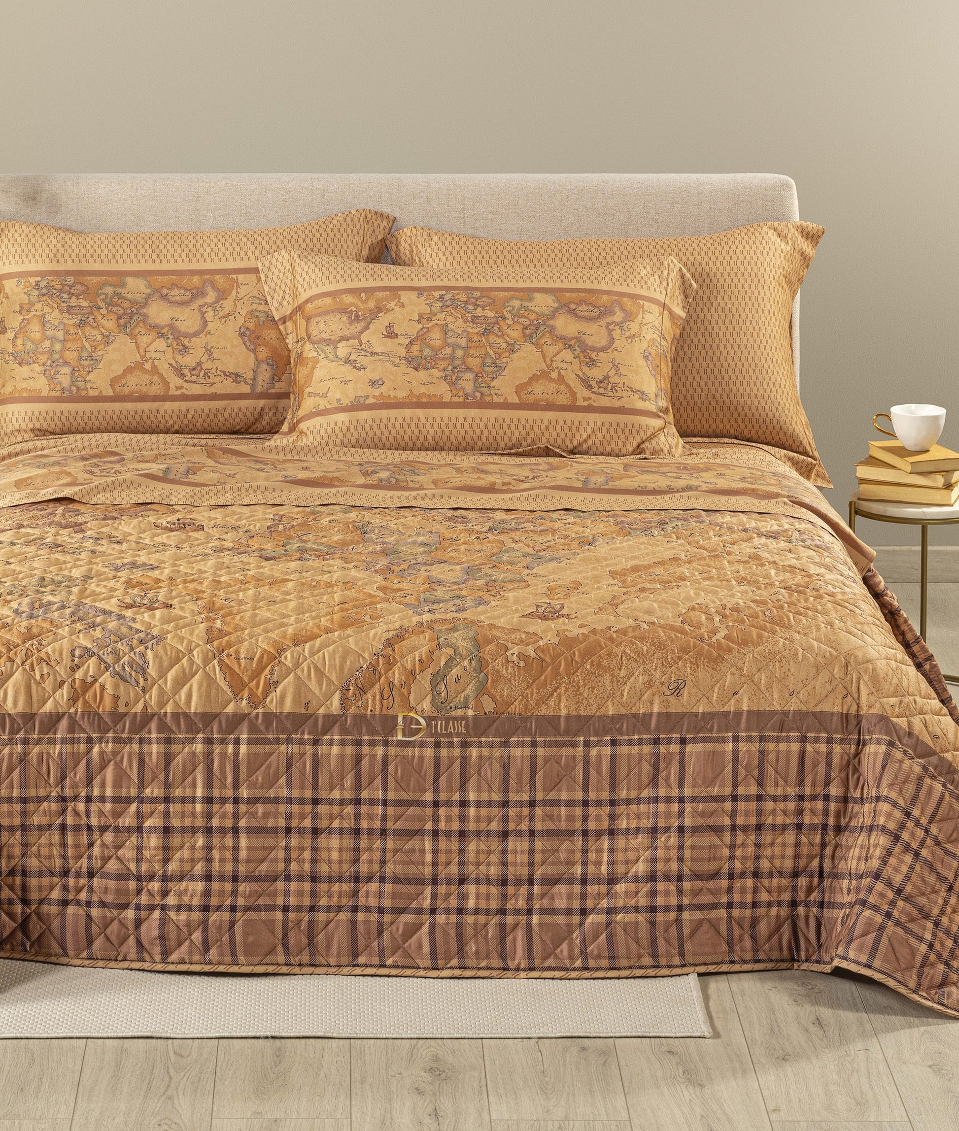 Alviero Martini Trapunta Geo Tartan
